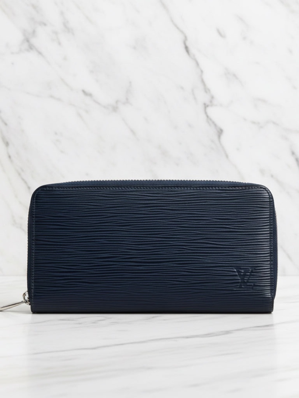 Authentic Louis Vuitton Black Epi Leather Zip-Around Wallet